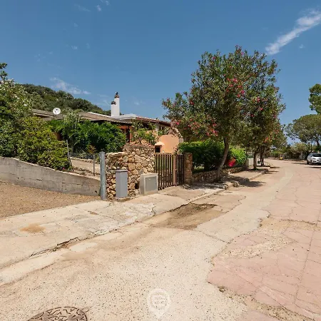 Casa Adele - Steps To Cala Sinzias Дом отдыха *